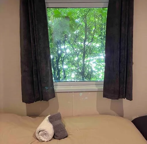 Luxury Spacious House With Two Bathrooms At Park With Swimming Pools, Restaurant, Bowling, Massage & Wellness Chalet *