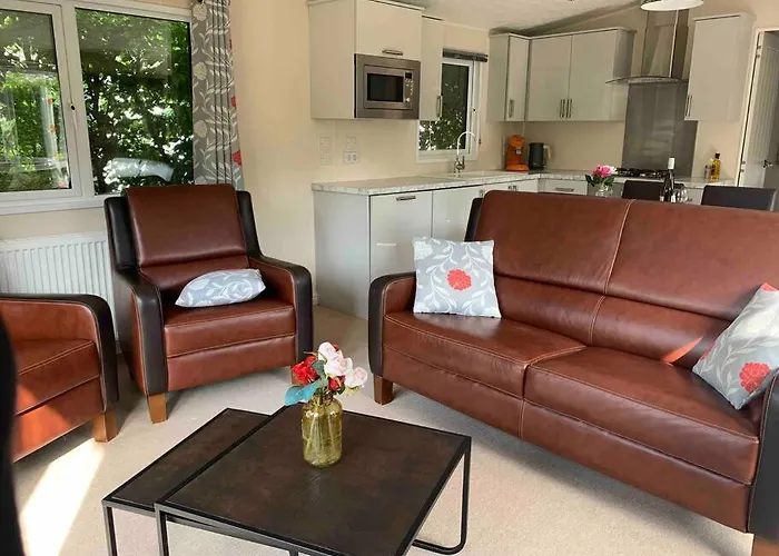 Luxury Spacious House With Two Bathrooms At Park With Swimming Pools, Restaurant, Bowling, Massage & Wellness Σαλέ Voorthuizen