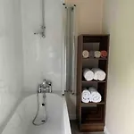 Luxury Spacious House With Two Bathrooms At Park With Swimming Pools, Restaurant, Bowling, Massage & Wellness * Voorthuizen